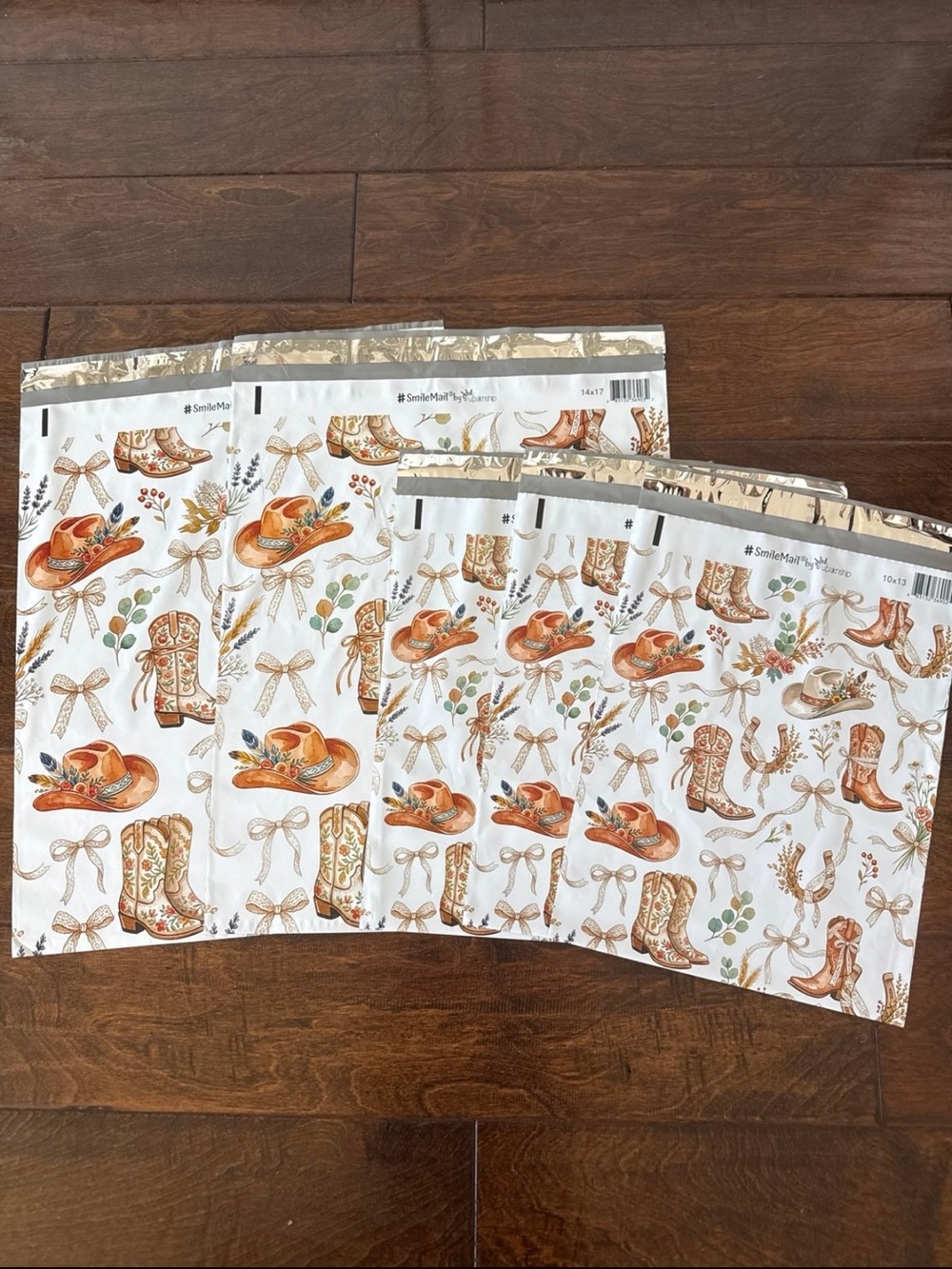 20 Pack - 10x13/14x17” Mix Cute Cow Girlies Poly Mailers (10 Each Size)